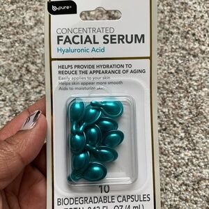 Concentrated Facial Serum with Hyaluronic Acid - Teal Capsules